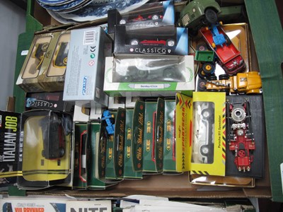 Lot 1011 - A Collection of Diecast Model Vehicles,...
