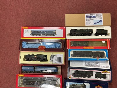 Lot 332 - Eleven 'OO' Gauge/4mm Boxed Steam Tender...