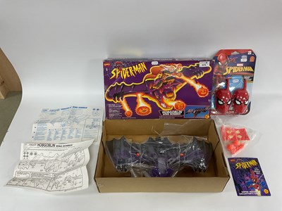 Lot 579 - A Toybiz #47410 Marvel Comics Spider-Man...