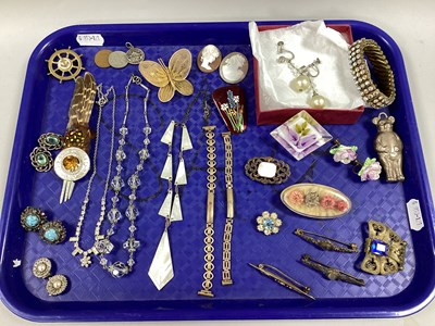 Lot 260 - A Collection of Vintage and Later Jewellery,...