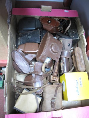 Lot 1050 - Cameras; Petri folding, Agfa Apotar, Purma...