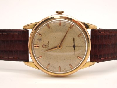 Lot 225 - Omega; A Vintage Gent's Wristwatch, the signed...