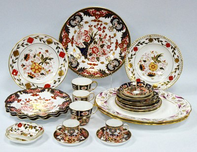 Lot 1076 - A Quantity of Royal Crown Derby Porcelain,...