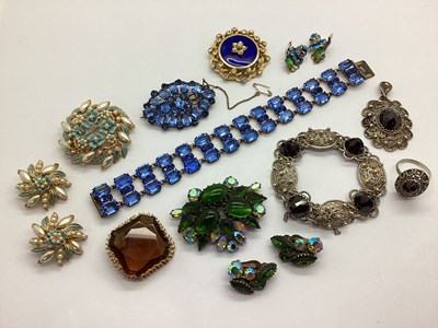 Lot 163 - A Continental Style Panel Bracelet, of...