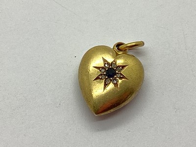 Lot 107 - A Victorian Chester Hallmarked 15ct Gold...