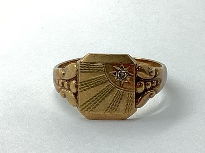 Lot 71 - A 9ct Gold Signet Ring, the rectangular panel...