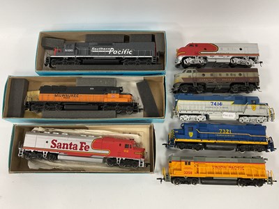 Lot 564 - Eight 'HO' Gauge U.S.A. Outline Uboxed Diesel...