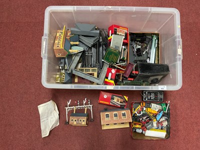 Lot 452 - A quantity of OO model railway items by Hornby...
