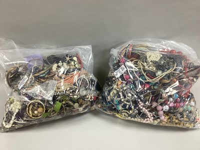 Lot 41 - A Mixed Lot of Assorted Costume Jewellery :-...