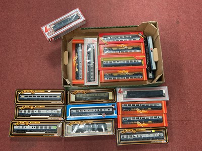Lot 341 - Nineteen 00 gauge BR blue-grey and blue...