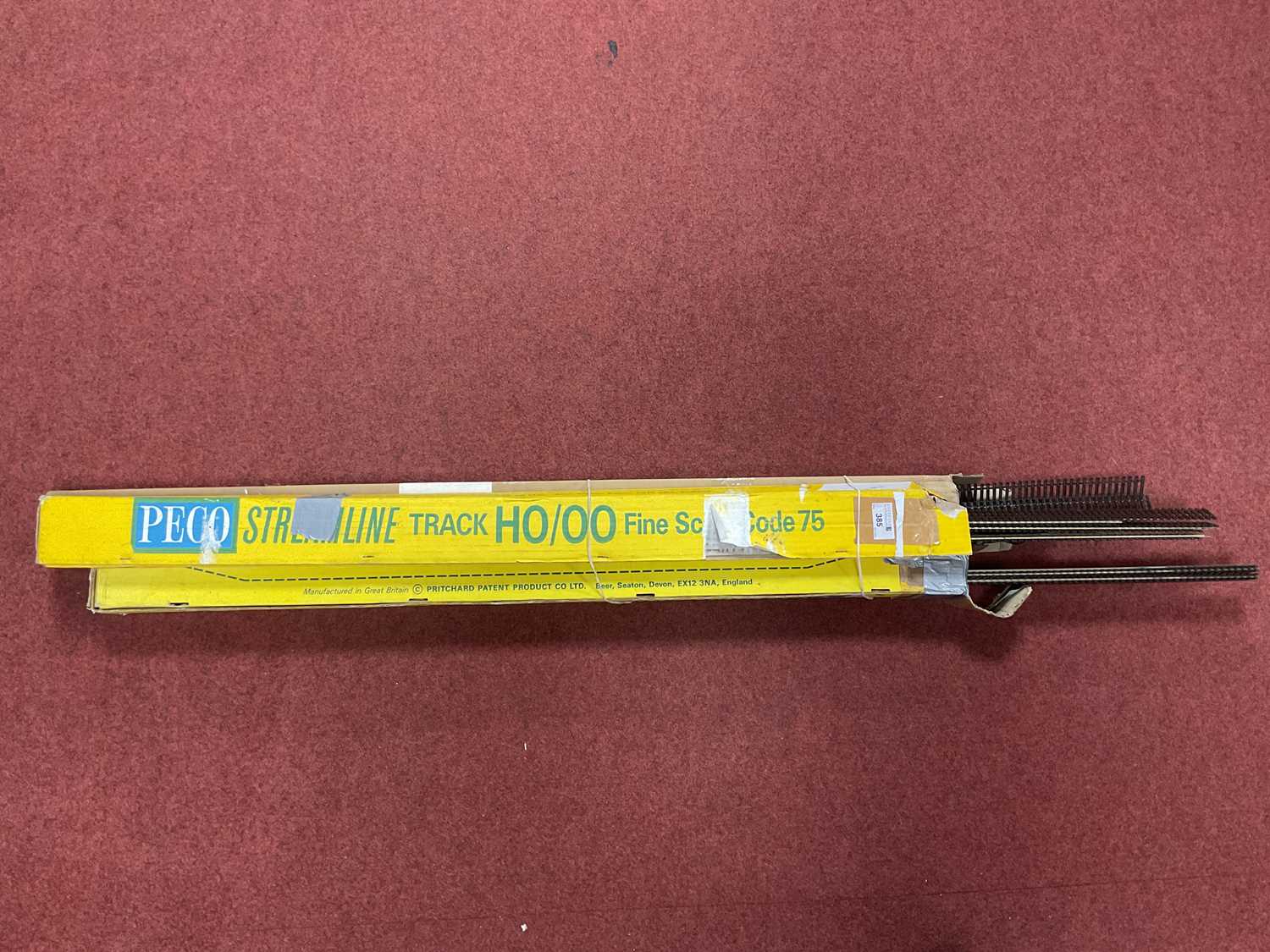 Lot 385 - Three boxes of Peco OO gauge Code 75...