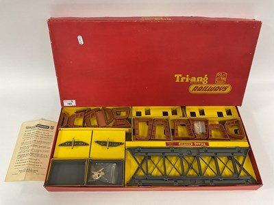 Lot 789 - A boxed Triang High Level Girder Bridge...