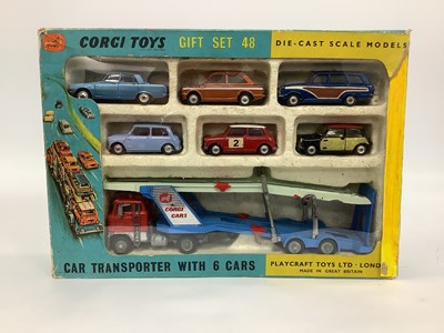 Lot 916 - Corgi Gift Set No 48 Car Transporter with Six...