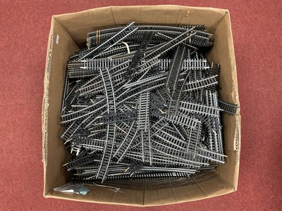 Lot 374 - A very large quantity of 00 gauge steel...