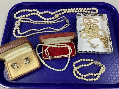 Lot 262 - A Two Row Pearl Bead Bracelet, of uniform...