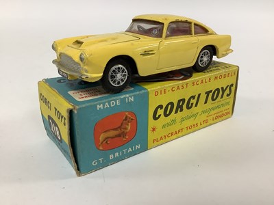Lot 934 - Original Corgi No 218 Aston Martin DB4, yellow...
