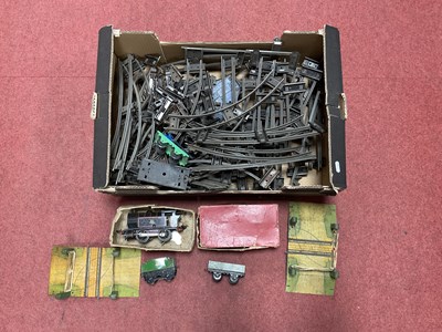 Lot 436 - A Quantity of Post War Hornby 'O' Gauge,...