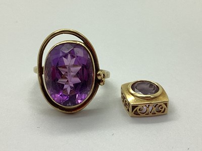 Lot 81 - A Large Oval Collet Set Single Stone Dress...