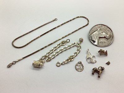 Lot 126 - A Hallmarked Silver Horse Head Design Circular...