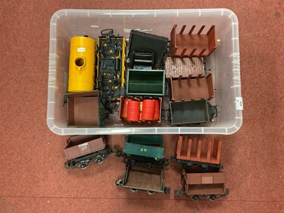 Lot 370 - Seventeen Gauge One/Ten 10mm Items of Four...