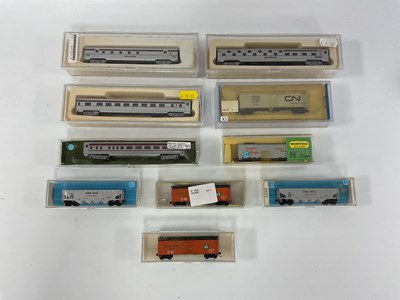 Lot 571 - Approximately ten boxed items of N gauge...