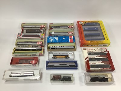 Lot 535 - Sixteen 'N' Gauge/2mm Boxed/Cased U.S.A....