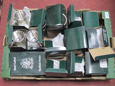 Lot 1107 - Pewter tankards, pewter whiskey flask (boxed) :...