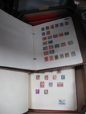 Lot 1024 - Stamps: A World stamp collection (including...
