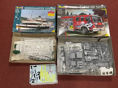Lot 675 - A Revell 1:24 Scale #07586 Schlingman...