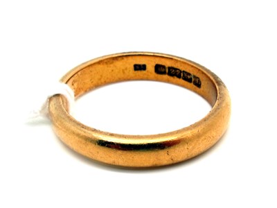 Lot 125 - A 22ct Gold Plain Wedding Band, (finger size...