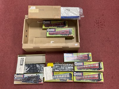 Lot 401 - Ten Kitmaster OO/HO Gauge Plastic Model Coach...