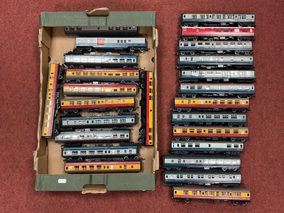 Lot 506 - Approximately Twenty Five OO Coaches by Triang,...