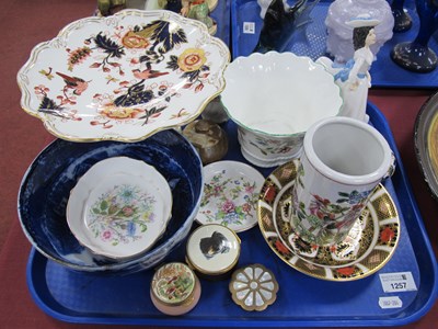 Lot 1257 - Royal Crown Derby Imari pattern dish, 1128,...