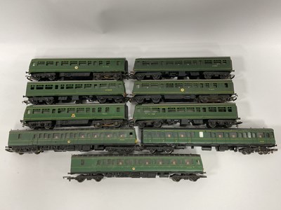 Lot 551 - Four 00 gauge BR green Diesel Multiple Units:...