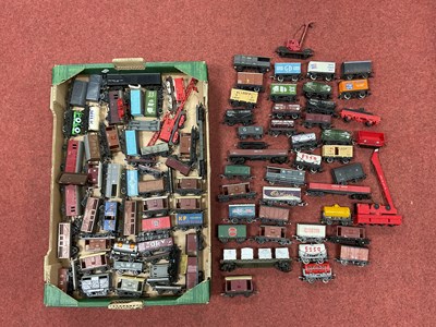 Lot 436 - Approximately ninety 00 gauge wagons and brake...