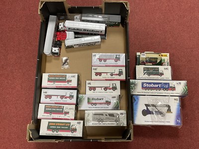 Lot 455 - Seventeen 1:76 scale Diecast model commercial...