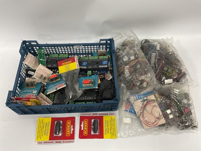 Lot 544 - A Quantity of Loose and Factory Packaged Point...