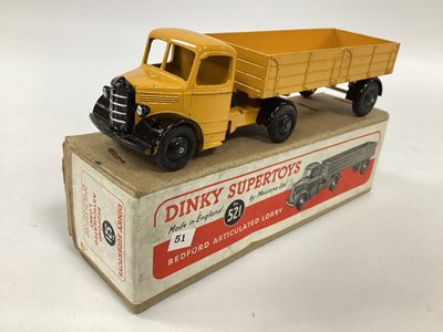 Lot 981 - Dinky Supertoys No 521 Bedford Articulated...