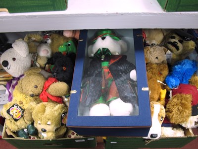 Lot 1084 - A Quantity of Teddy Bears / Soft Toys, by Bad...