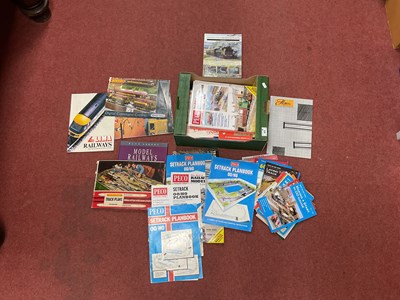 Lot 453 - A collection of Model Railway literature...