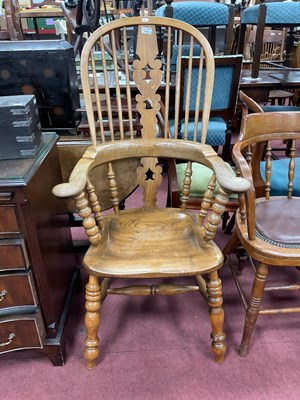 Lot 1635 - XIX Century Style Ash and Elm Pad Arm Windsor...