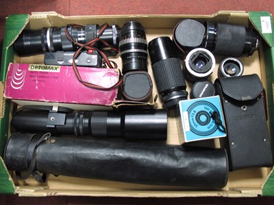 Lot 1097 - Camera Lenses; Vivitar MC 28-200mm f/3.5-5.3,...