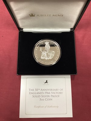 Lot 190 - 2016 Jubilee Mint QEII 'The 50th Anniversary...