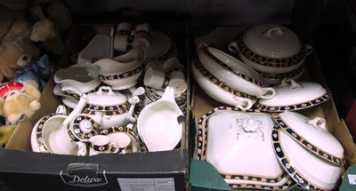 Lot 1190 - Vintage Woods Ware “Balmoral” pattern...