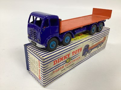 Lot 987 - A Dinky Toys No.903 Foden Flat Truck with...