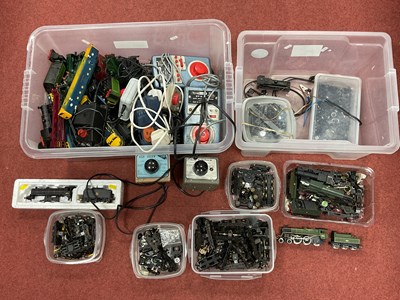 Lot 458 - A Collection of 'OO' Gauge Model Railway...