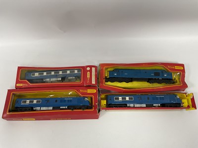 Lot 636 - A 'OO' Gauge Triang Three Car Blue Pullman...