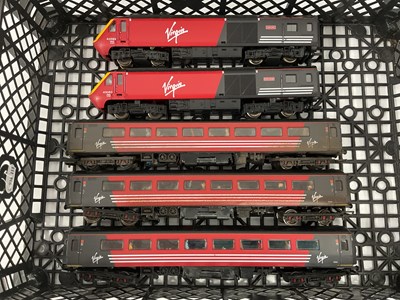 Lot 637 - A Hornby 00 gauge Virgin Trains HST set,...
