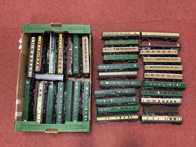Lot 498A - Approximately fifty OO gauge steam era coaches...