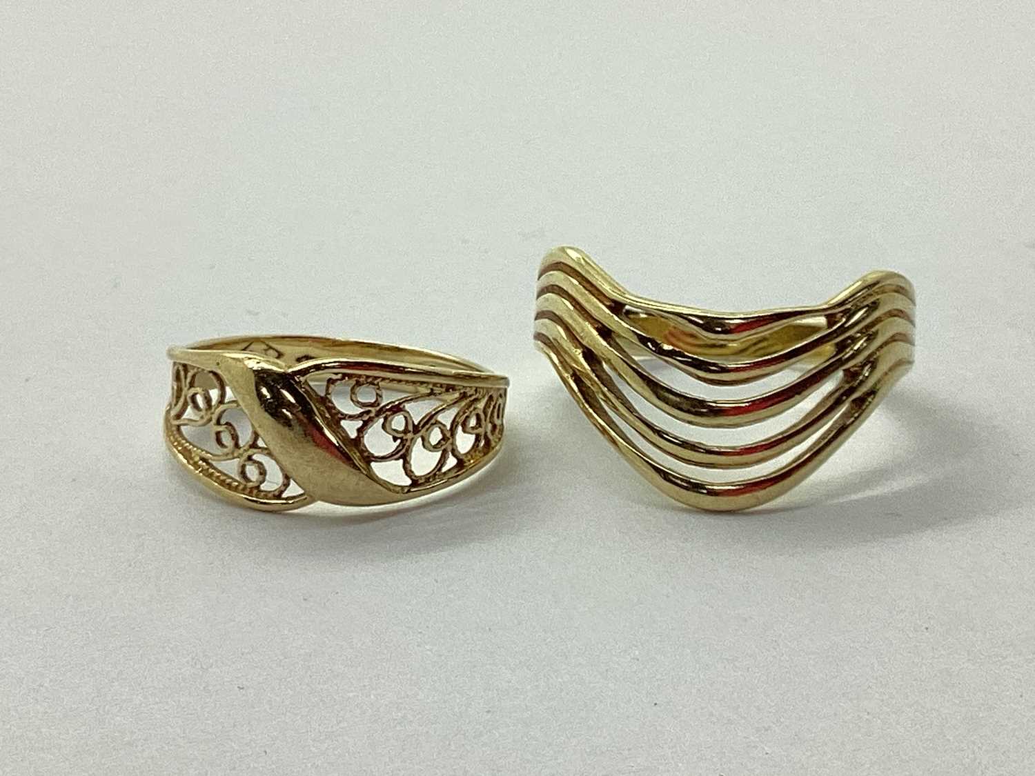 Lot 35 - A Modern 9ct Gold Dress Ring, of openwork wave...